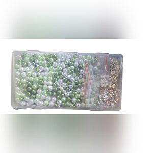 Green and White Pearl Bead Set